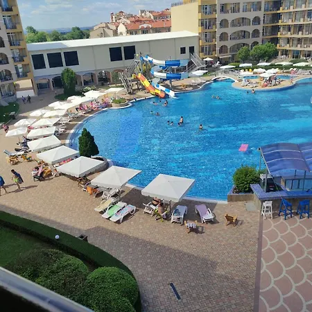 Апартамент Midia Family *