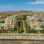 Midia Family Апартамент *