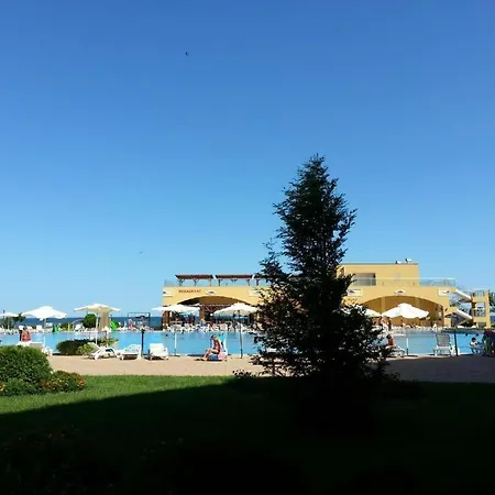 公寓 Midia Family *