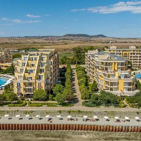 Midia Family Apartman *