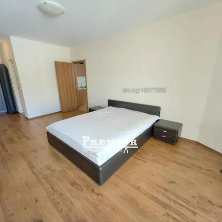 Апартаменты Midia Family *