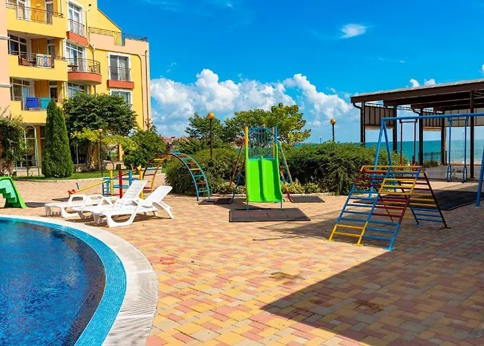 Midia Family * 阿赫洛伊