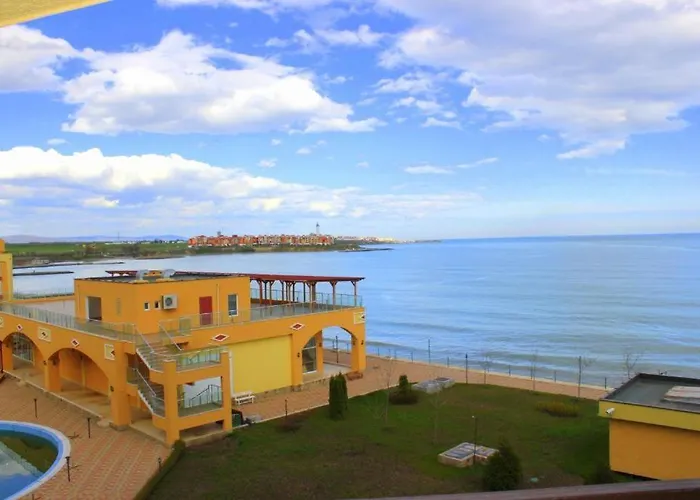 Midia Family 公寓 阿赫洛伊